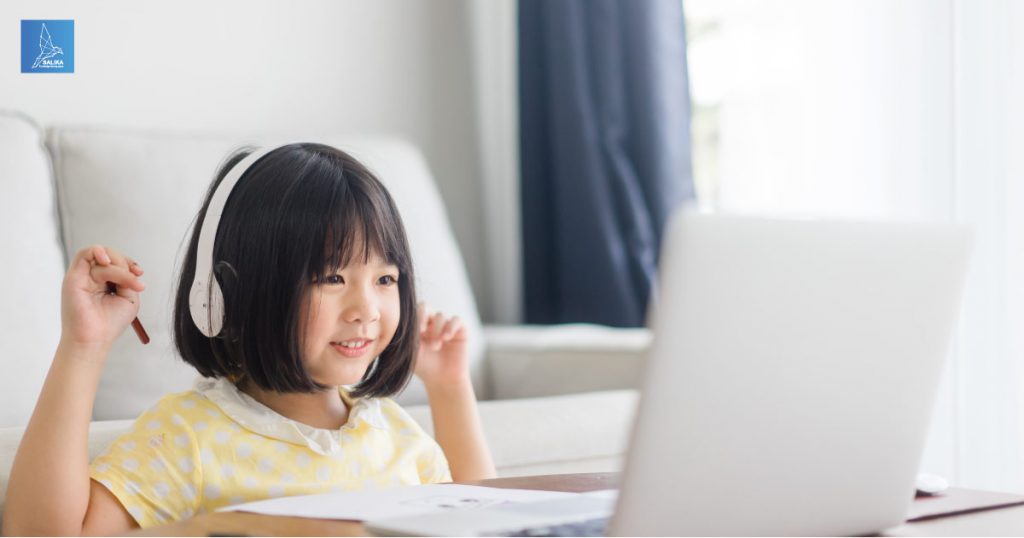 การเรียนออนไลน์ในช่วงโควิด ที่เด็กๆหลายคนอาจจะรู้สึกเบื่อ 